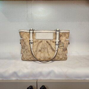 Coach A1082-F14281 Beige/White Purse Shoulder Bag Pink Lining Silver Hardware